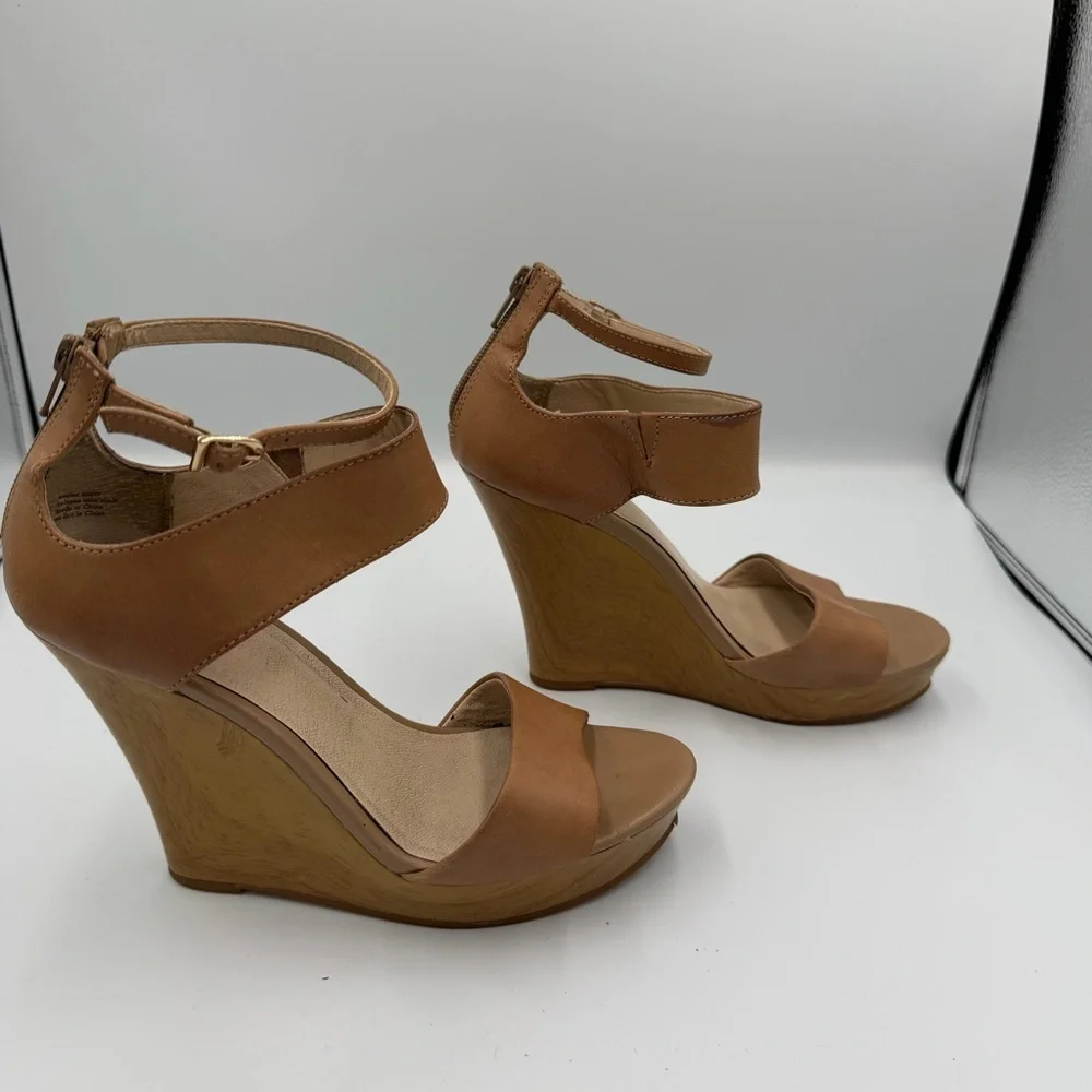 Seychelles Leather Tan Boho Wooden Wedge Strappy Buckle Open Toe Platform Heel 8